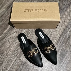 NWT Steve Madden “Friends” Black Leather Slides